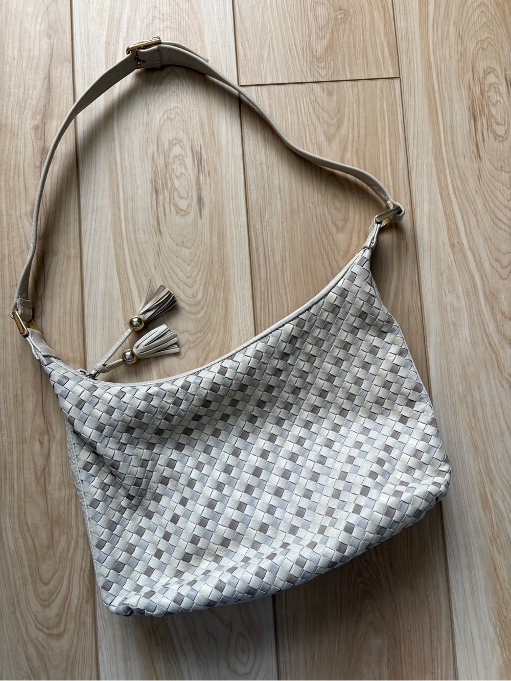Vintage Woven Leather Shoulder Bag 80s neutral minimalist classic clean